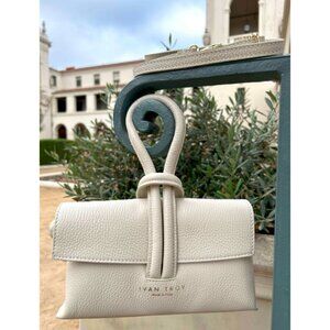 Aria Wrist Luxury Beige Shoulder Bag